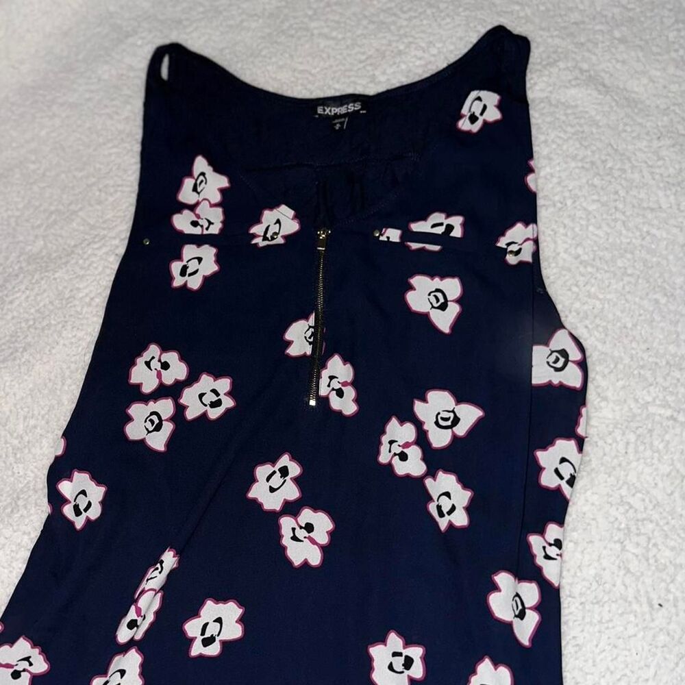 Express Women's floral Navy Tank